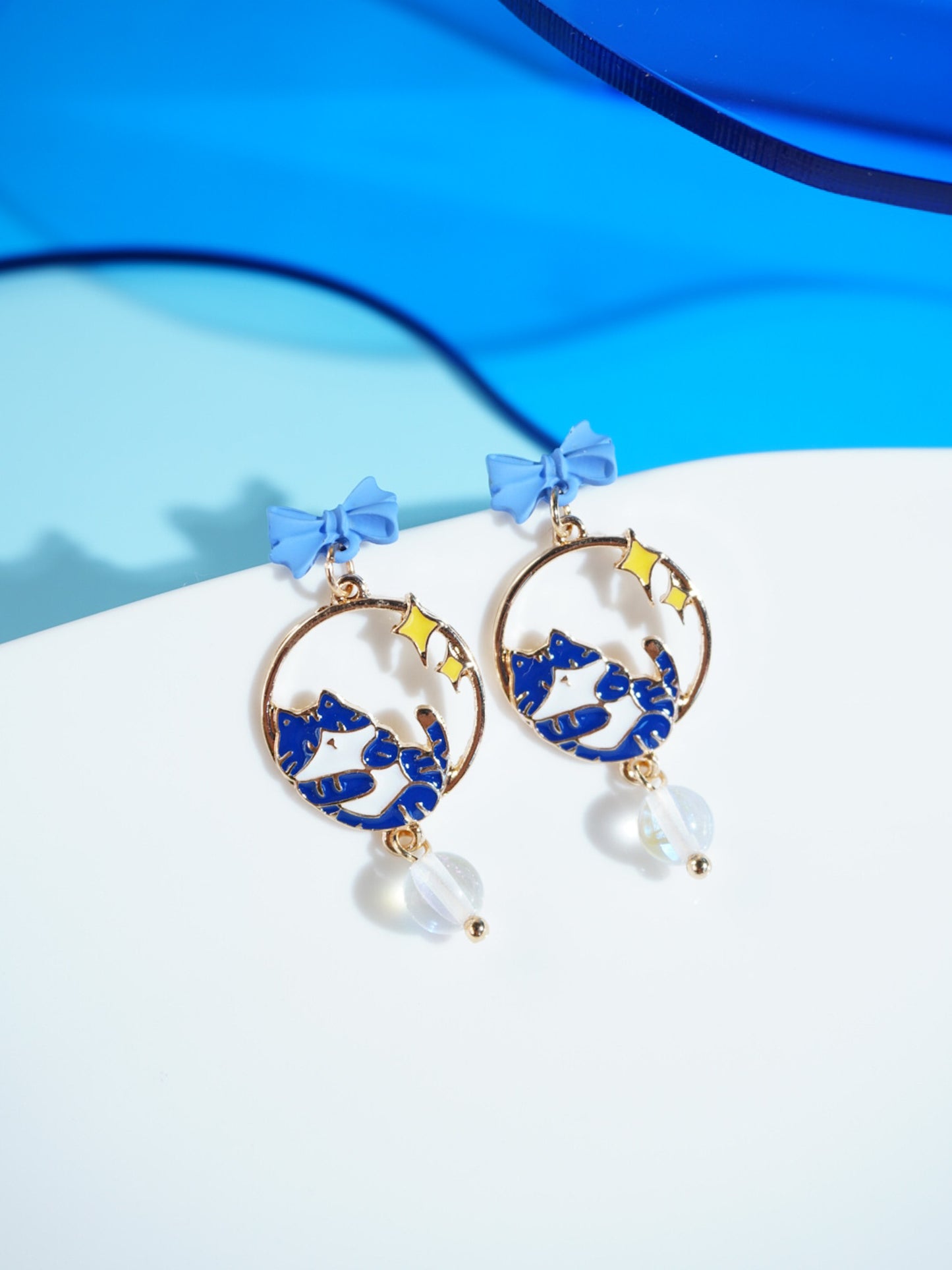 Gold Plated Cat And Bowknot Drop Earrings